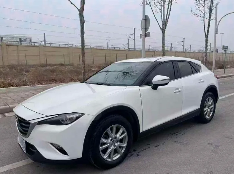 马自达CX-4 正面外观二