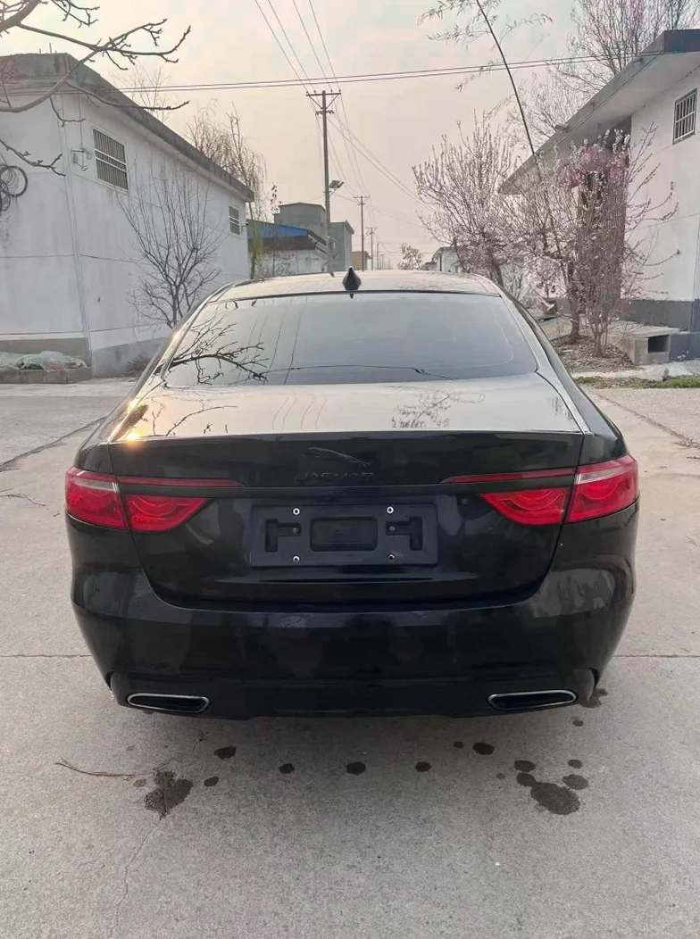 捷豹XFL 后面外观三