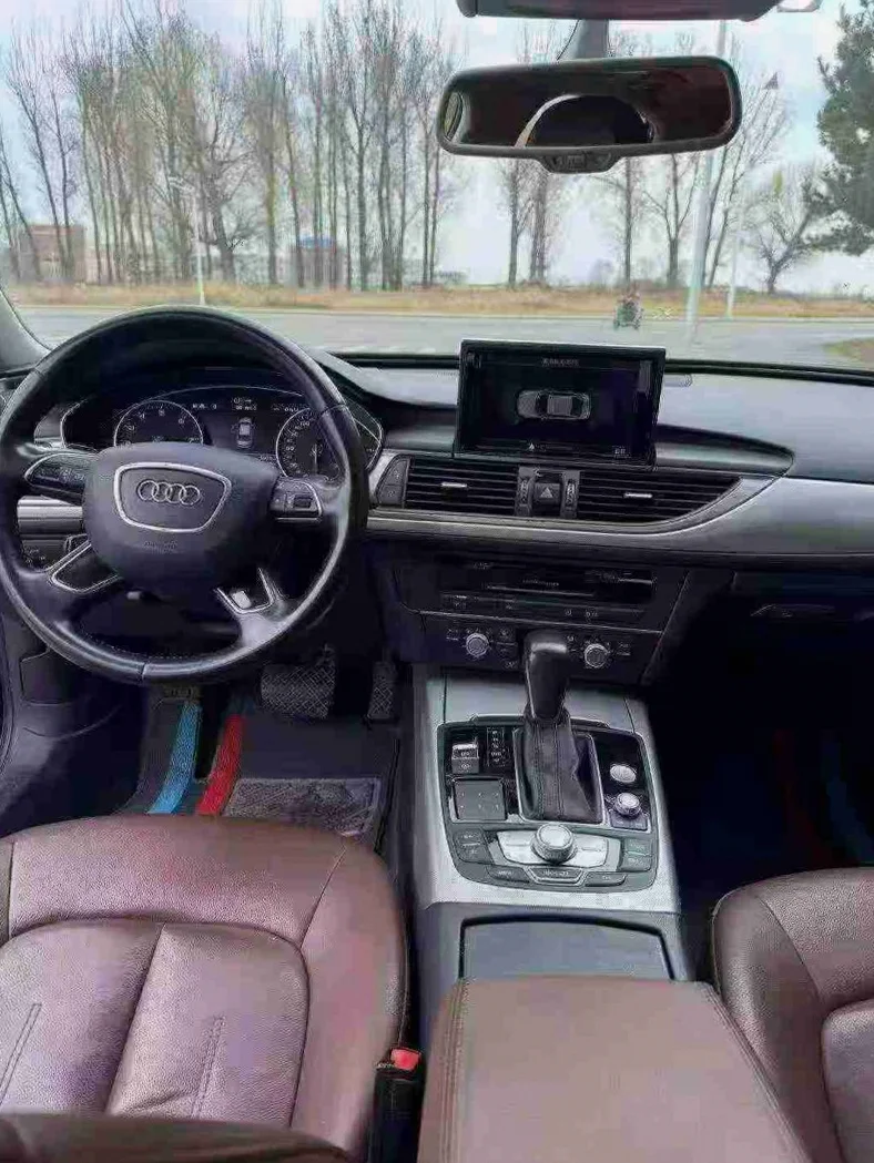 奥迪A6L 后面外观一