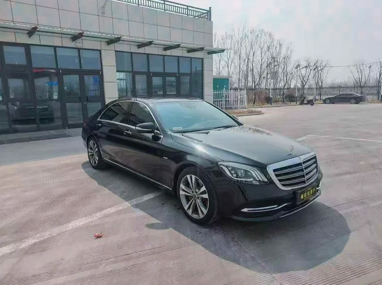 奔驰S 正面外观三