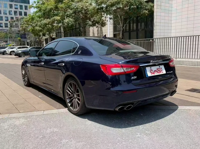 玛莎拉蒂总裁 内饰后排