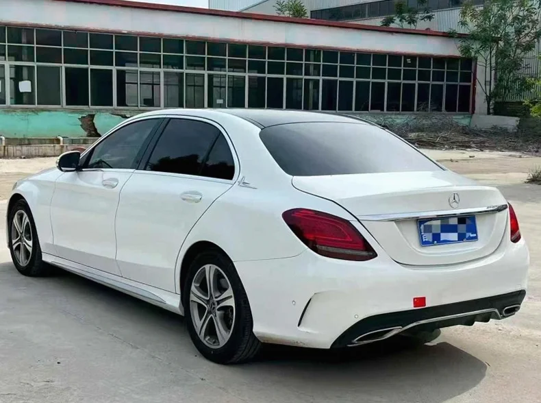 奔驰C 内饰后排