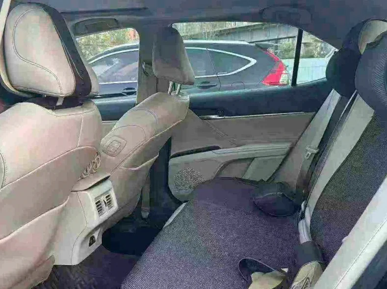 丰田凯美瑞 内饰前排