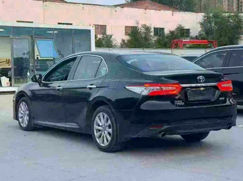 丰田凯美瑞 后面外观三