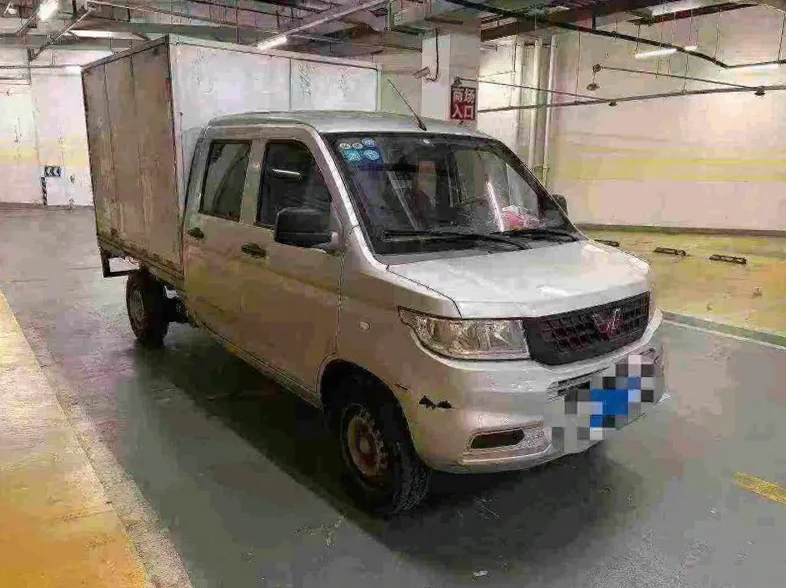 五菱汽车新卡 正面外观二