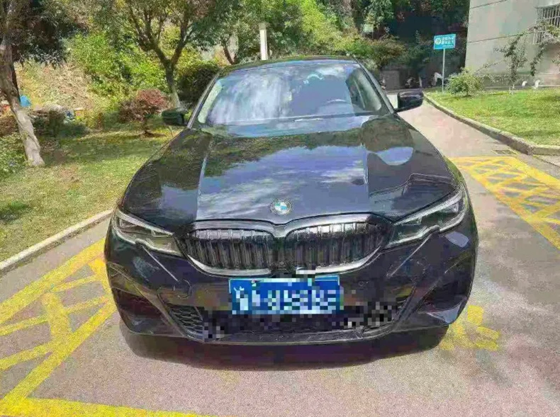 20年宝马325i M运动曜夜版