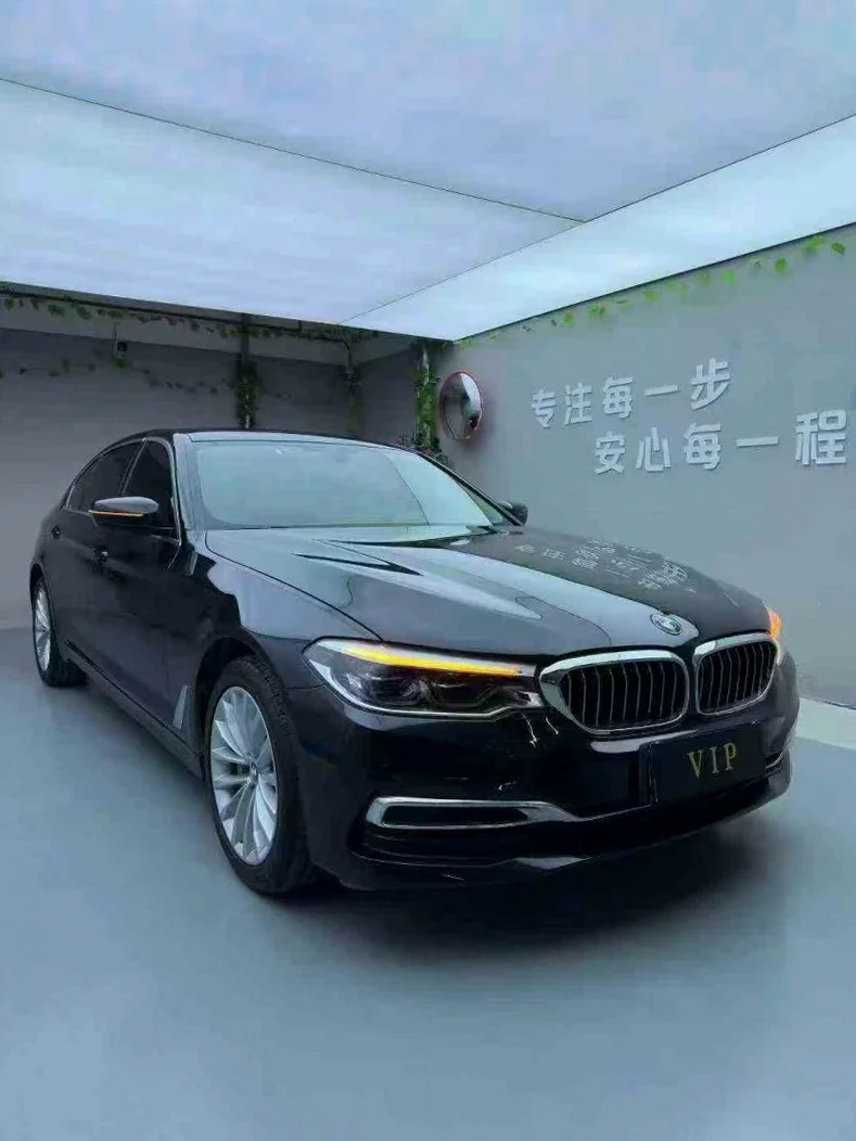 宝马5系 正面外观二