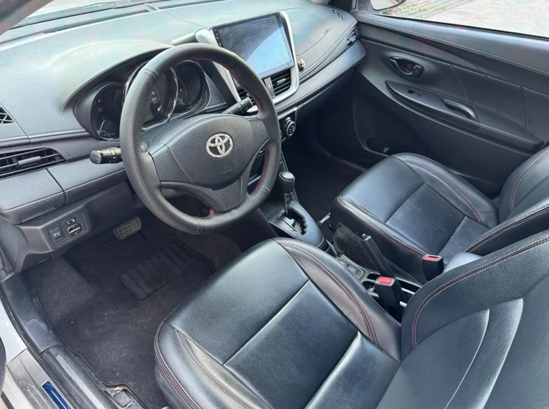 丰田YARiS 后面外观三