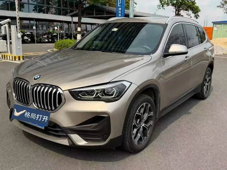 X1宝马 正面外观二