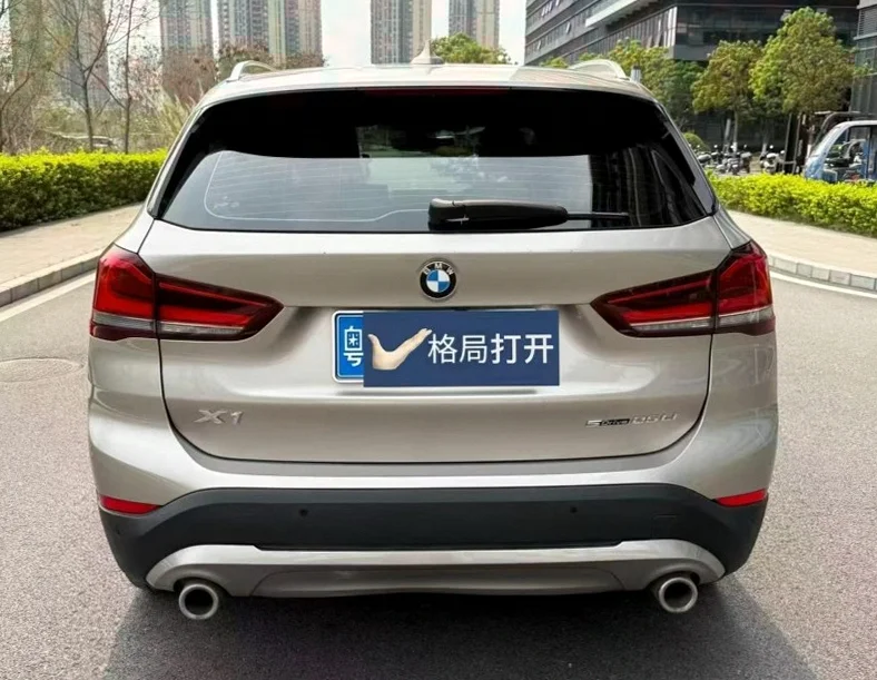X1宝马 驾驶室