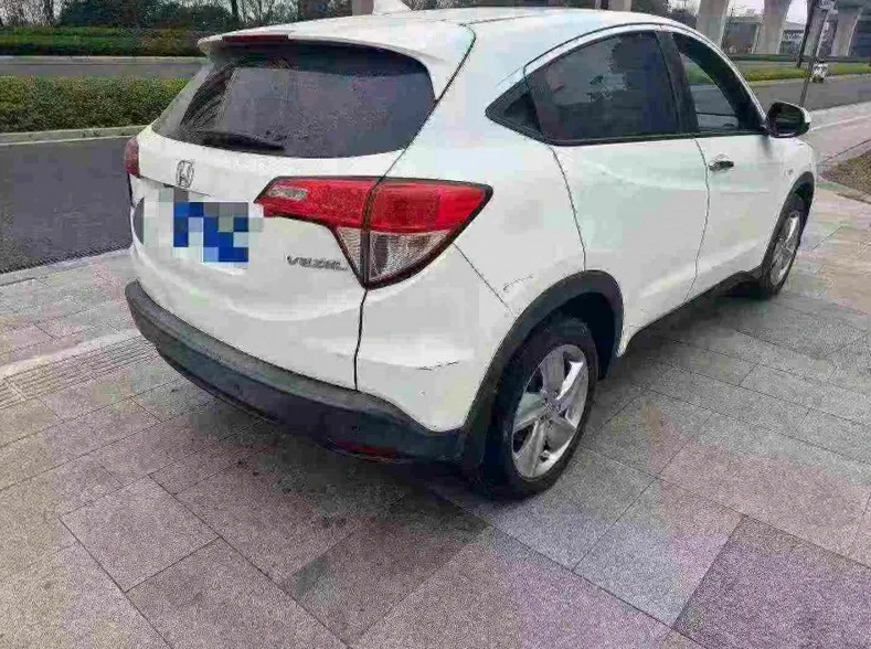 本田缤智 内饰后排