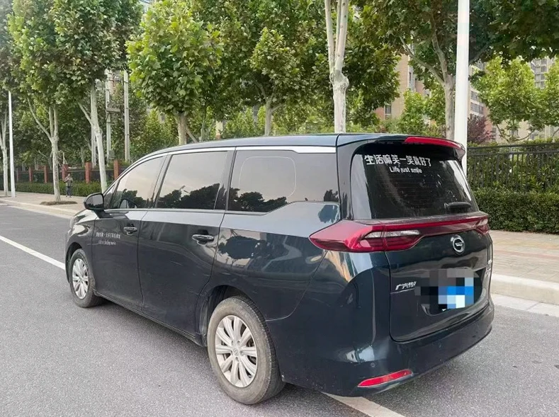 传祺M6 后面外观一