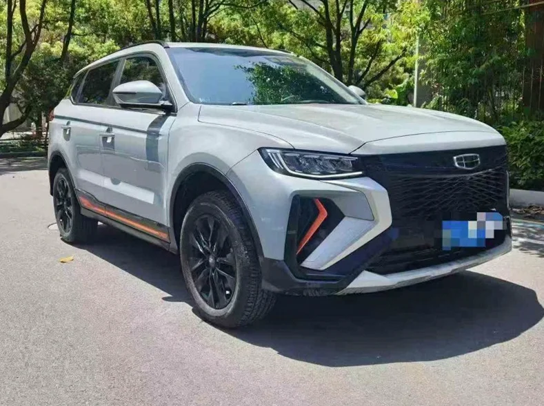 吉利博越 正面外观三