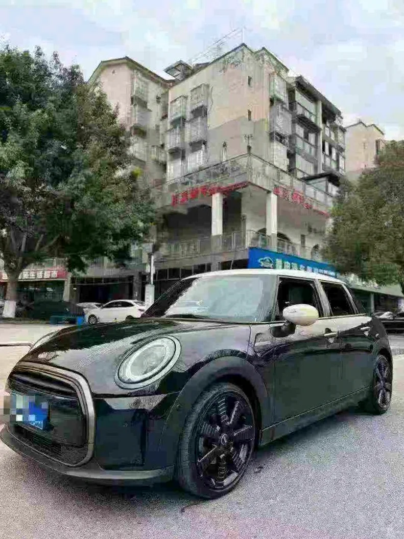 宝马迷你 正面外观二