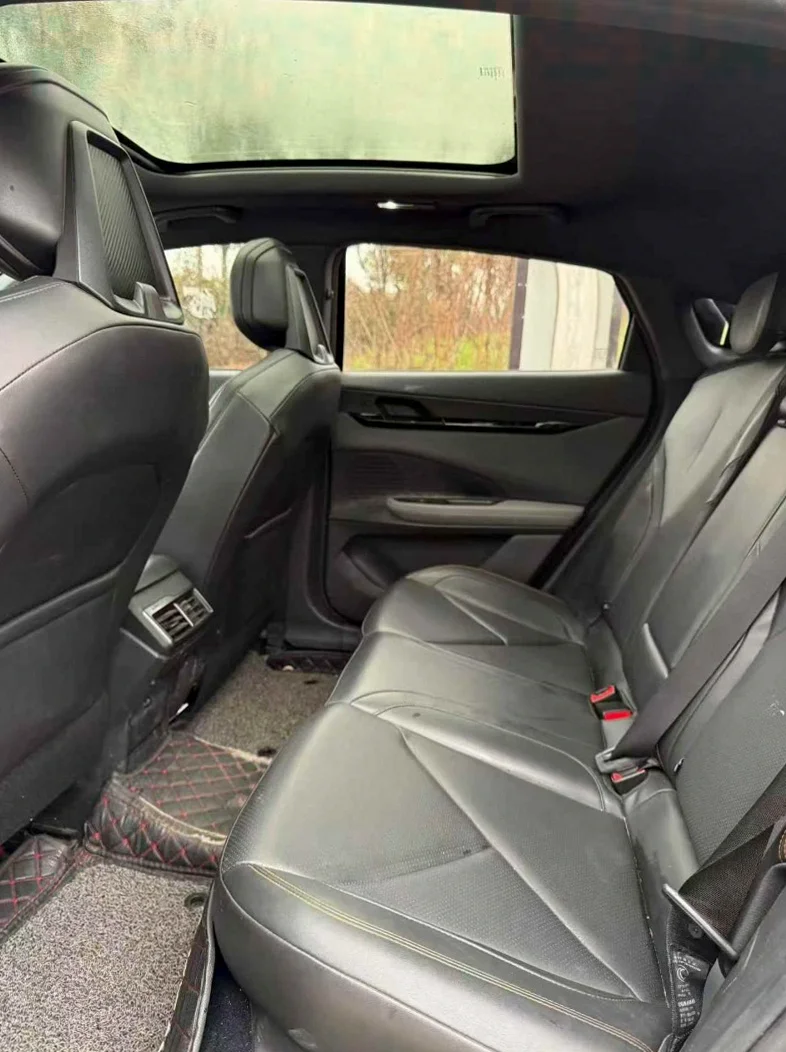 长安汽车UNI 驾驶室