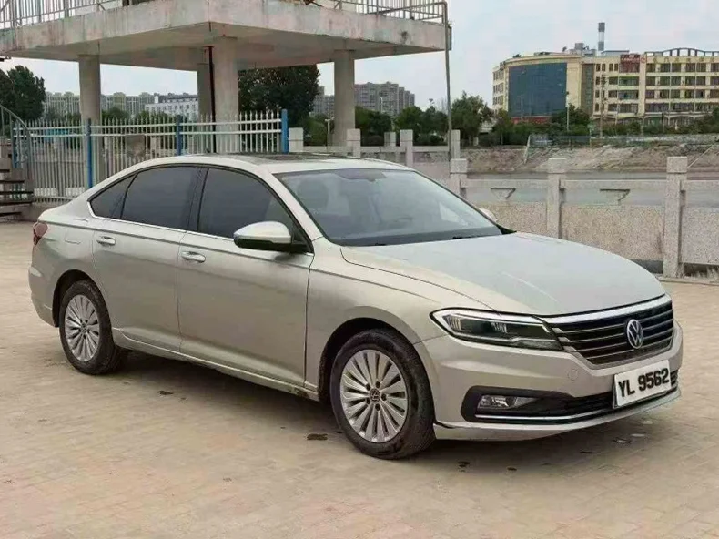 大众朗逸 正面外观二