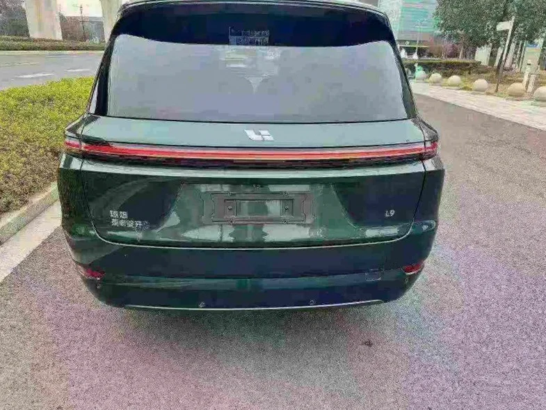 理想L9 内饰后排