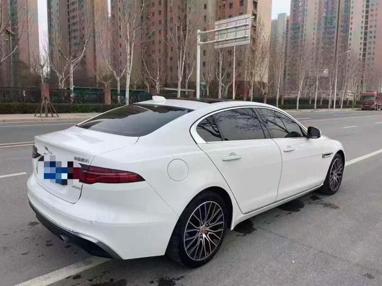 捷豹XEL 后面外观三