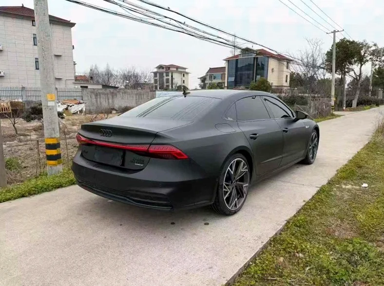 奥迪A7L 内饰后排