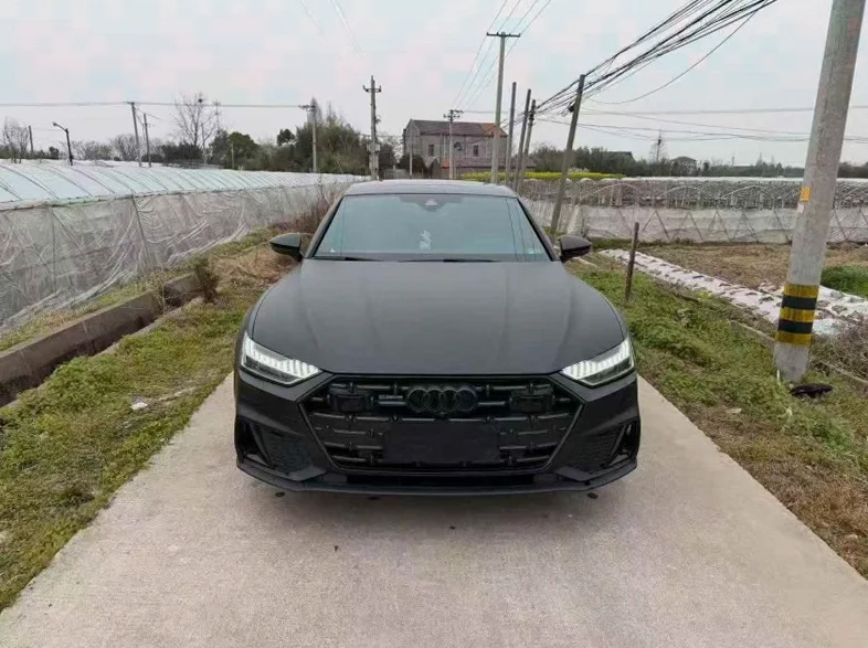 23年奥迪A7L 2.0T四驱