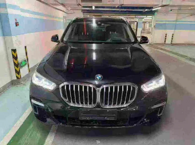 23年宝马X5 尊享型