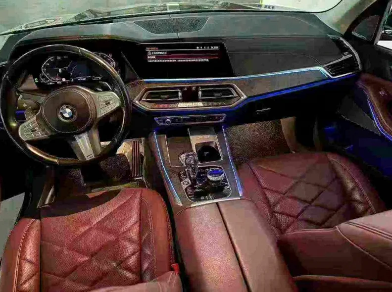 宝马X5 后面外观三