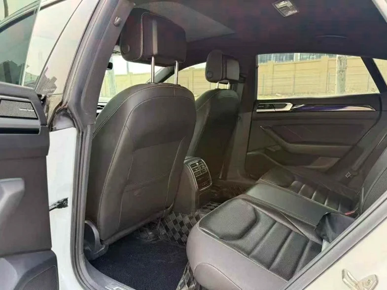 大众CC 内饰前排