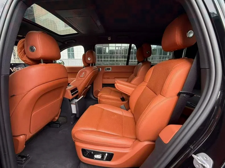 理想L9 后面外观二