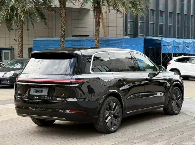 理想L9 内饰后排