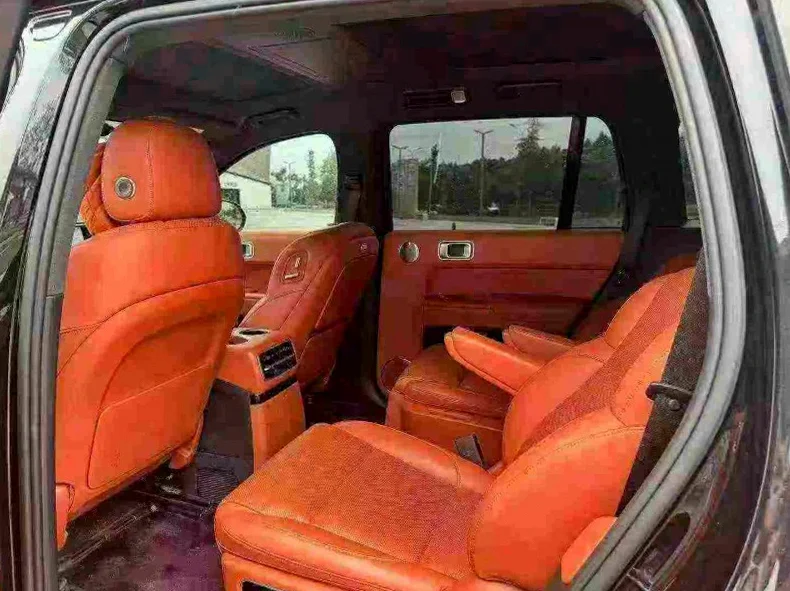 理想L9 后面外观二