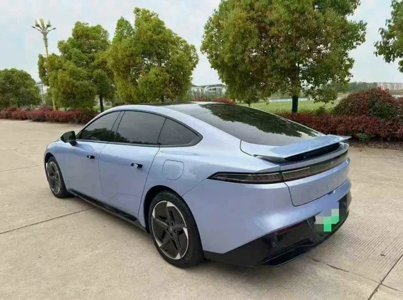 特斯拉MODEL 后面外观二
