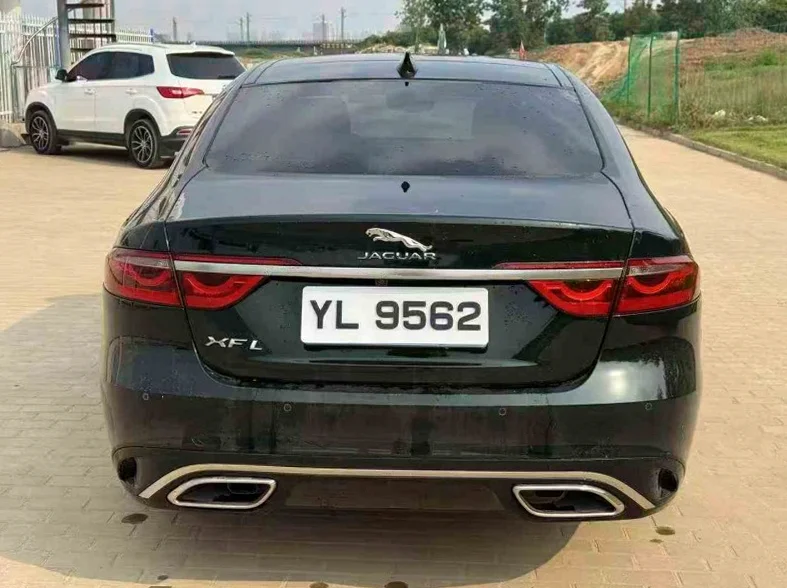 捷豹XFL 内饰前排