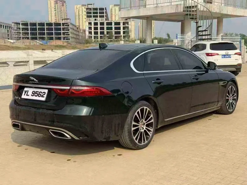 捷豹XFL 内饰后排