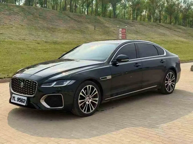 捷豹XFL 正面外观三