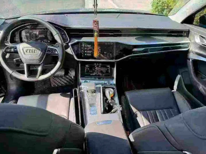 奥迪A6L 后面外观二