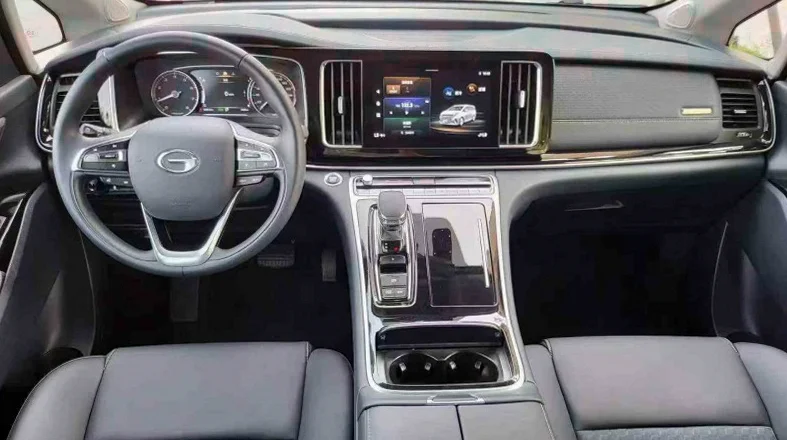 传祺M8 后面外观三