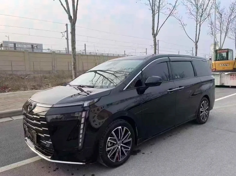 传祺E8 正面外观二