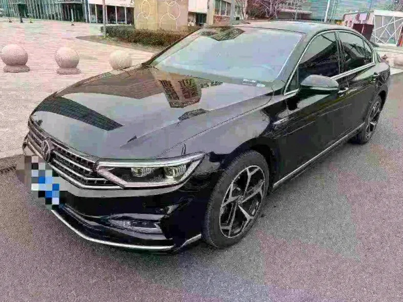 大众迈腾 正面外观三