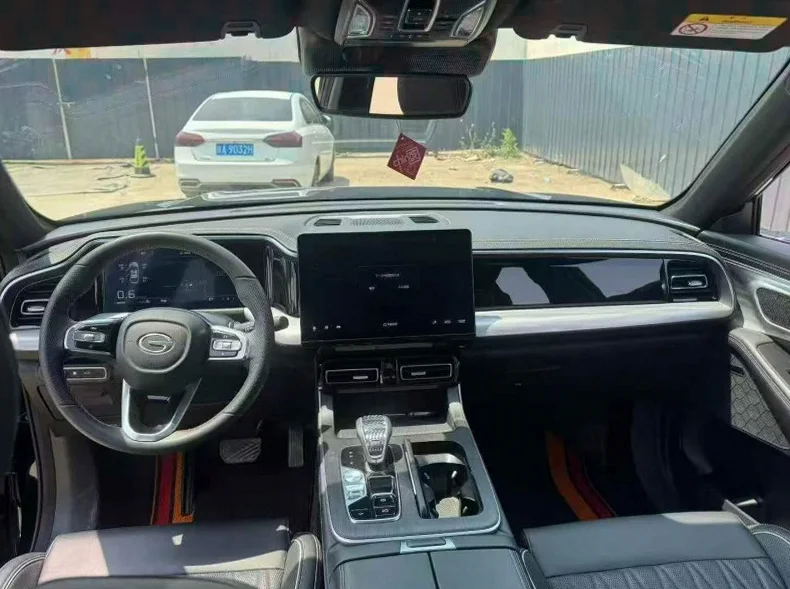 传祺GS8 后面外观三