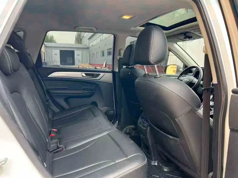 哈弗M6 后面外观二