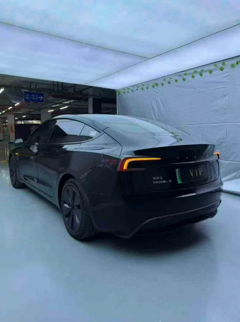 特斯拉MODEL 内饰前排