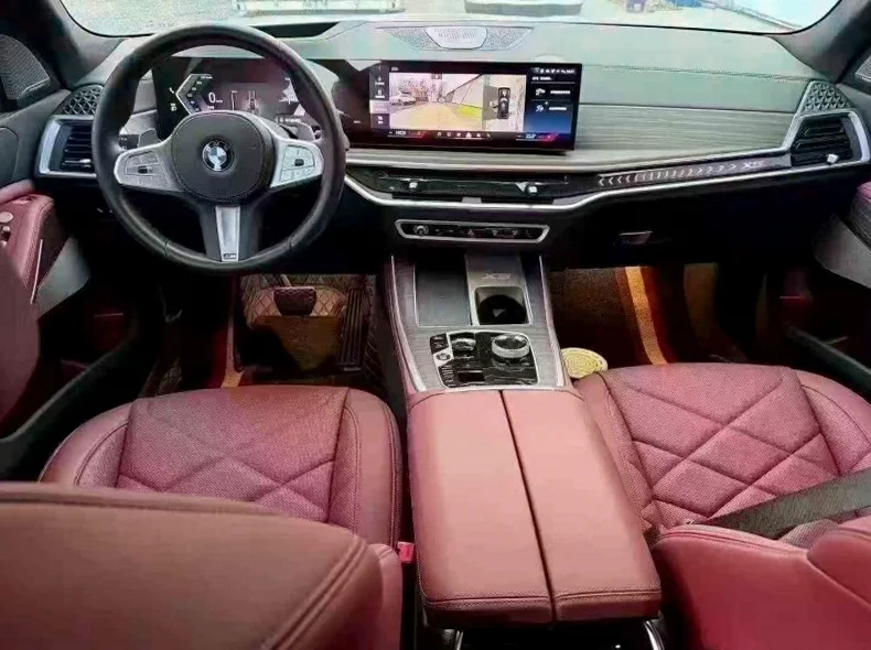 宝马X5 正面外观三