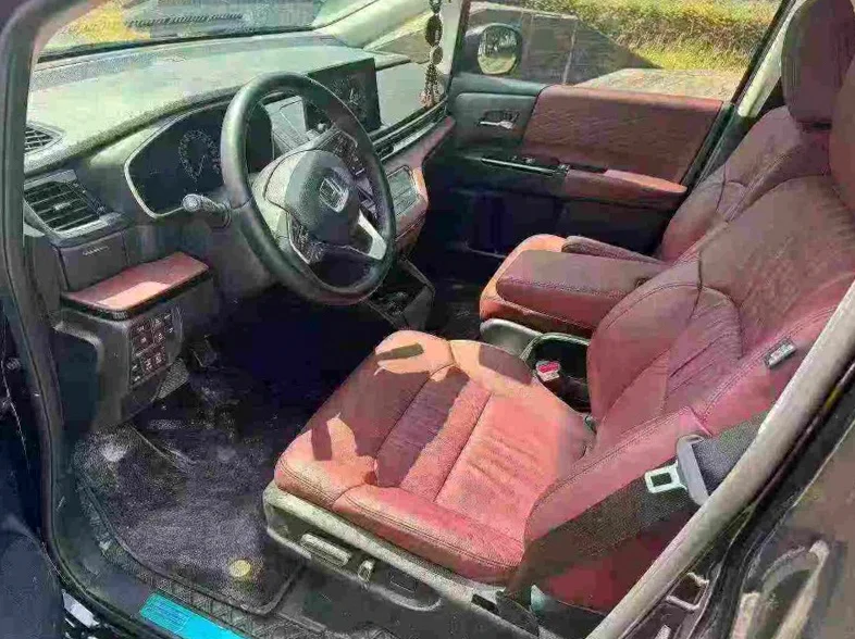 本田艾力绅 后面外观三