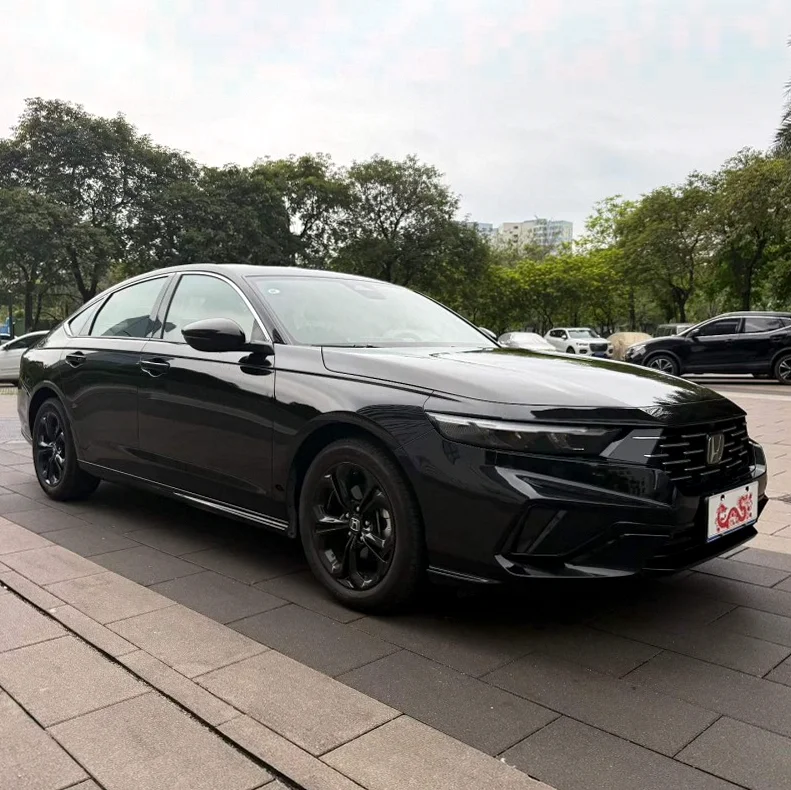 本田雅阁 正面外观二