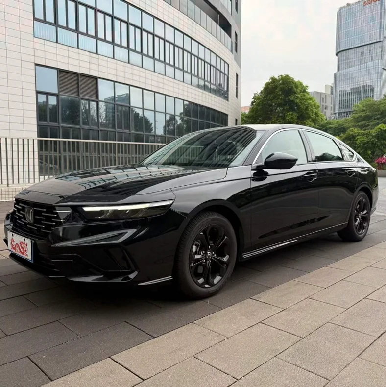 本田雅阁 正面外观三