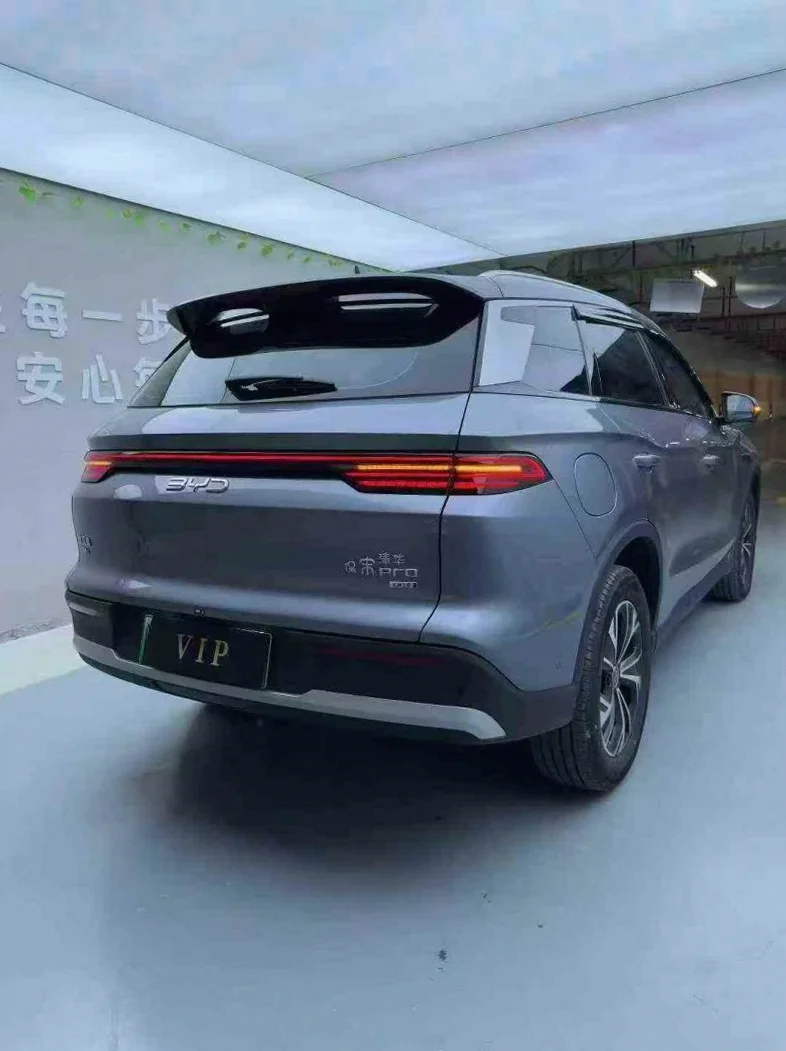 比亚迪宋 内饰后排