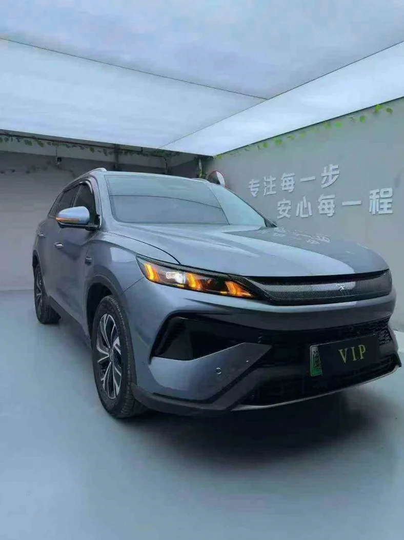 比亚迪宋 正面外观三