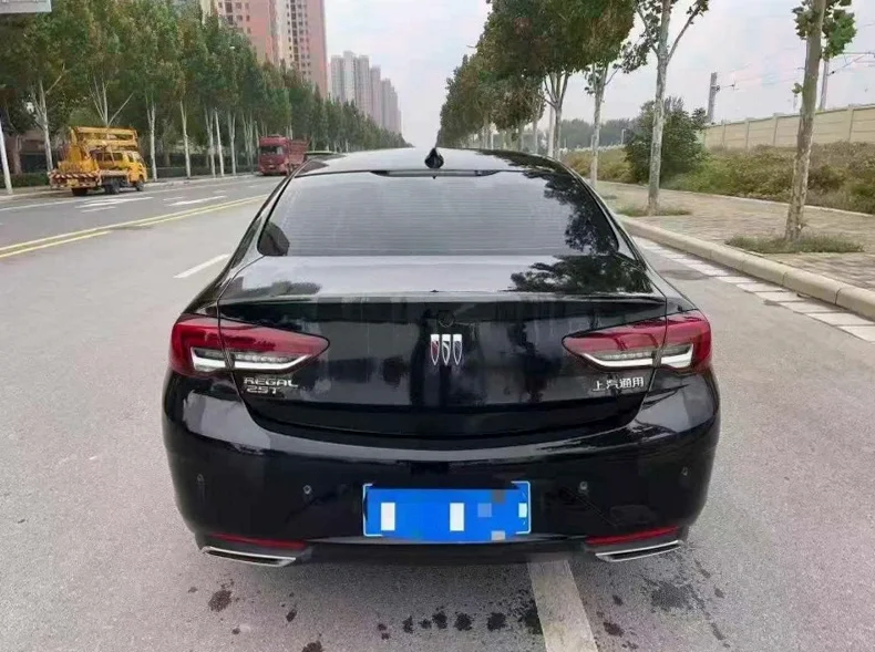 别克君威 后面外观二