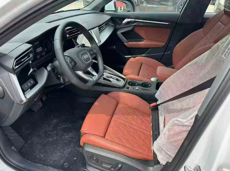 奥迪A3 后面外观二