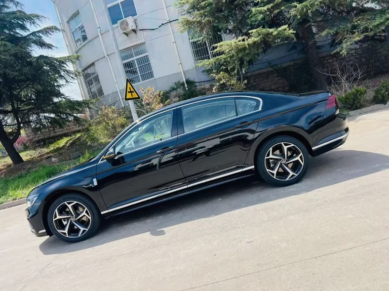 大众迈腾 正面外观三